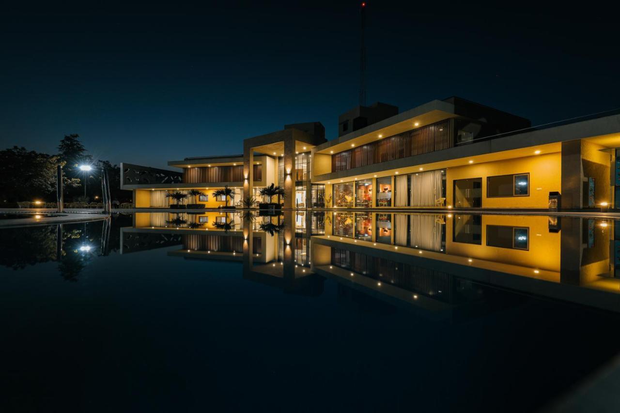 Club Heaven Palanpur Otel Dış mekan fotoğraf