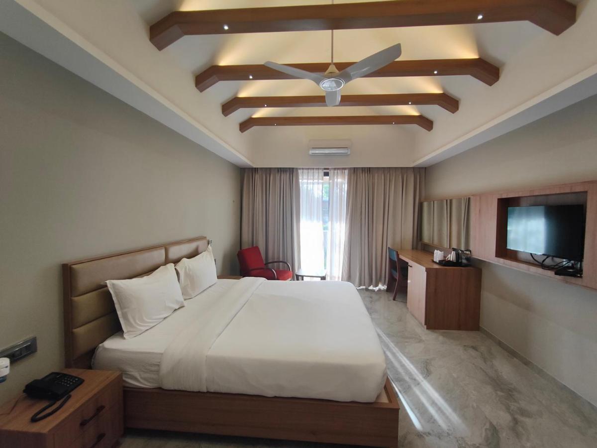 Club Heaven Palanpur Otel Dış mekan fotoğraf