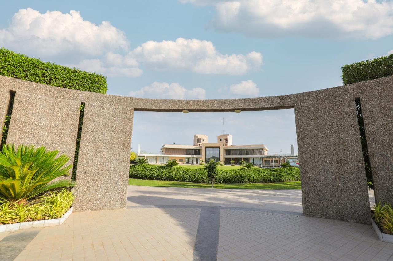 Club Heaven Palanpur Otel Dış mekan fotoğraf