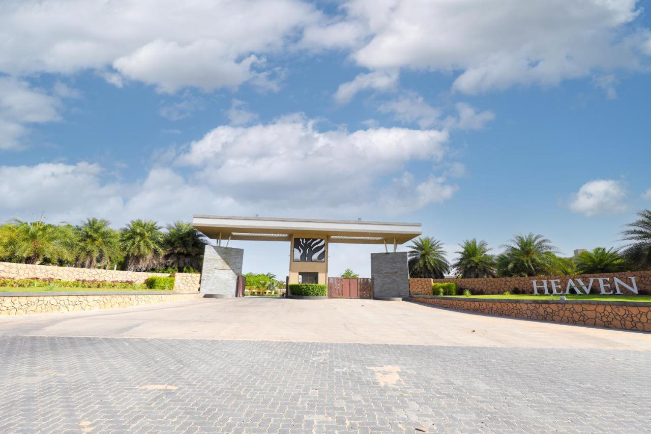 Club Heaven Palanpur Otel Dış mekan fotoğraf