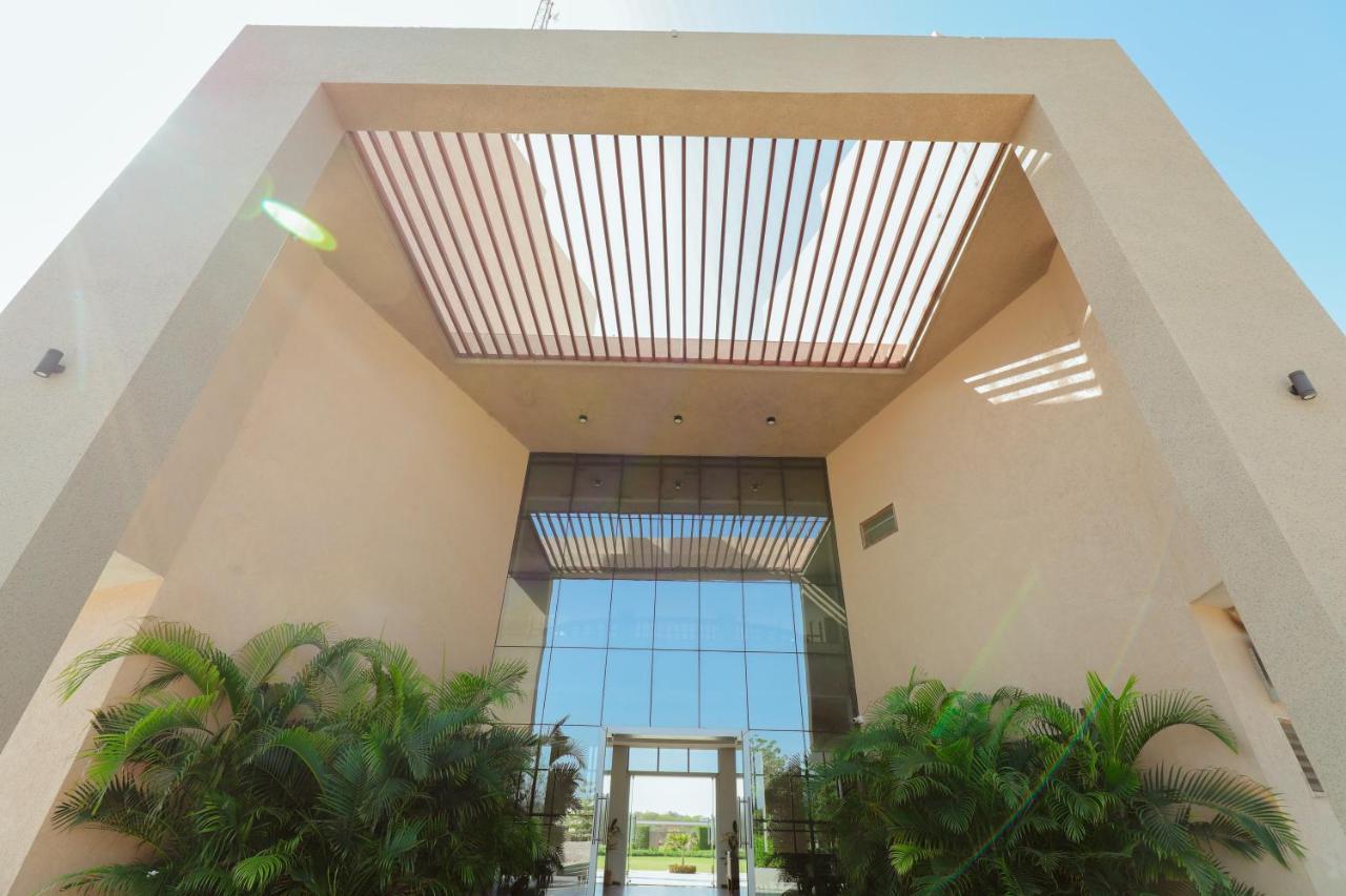 Club Heaven Palanpur Otel Dış mekan fotoğraf